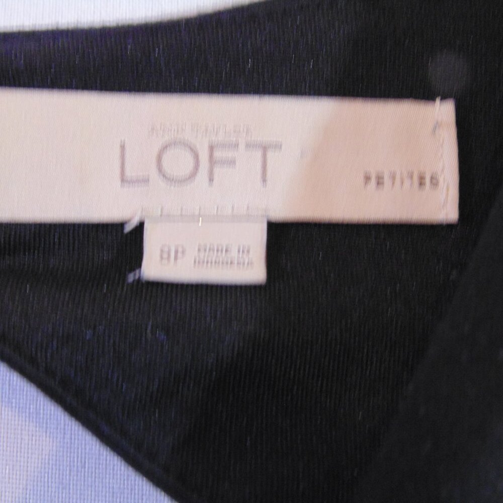 Loft Fit & Flare Dress Black v-neck Keyhole back size Small Petite - Picture 2 of 5